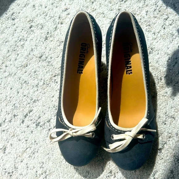 Clark’s 8m wedge leather shoes worn once!!! Too narrow for me :( black leather - Picture 7 of 8